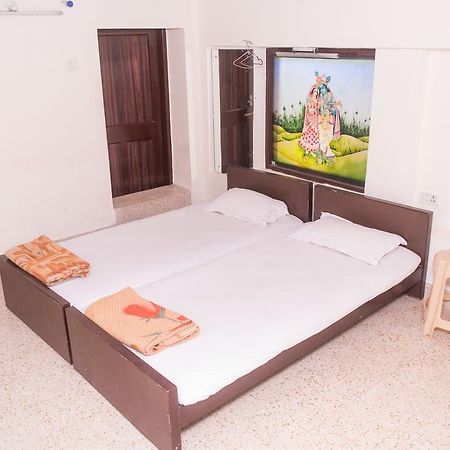 New Metro Guest House Kolkata Ngoại thất bức ảnh