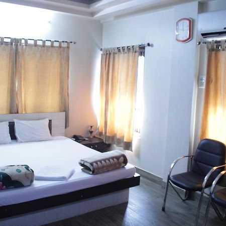 New Metro Guest House Kolkata Ngoại thất bức ảnh