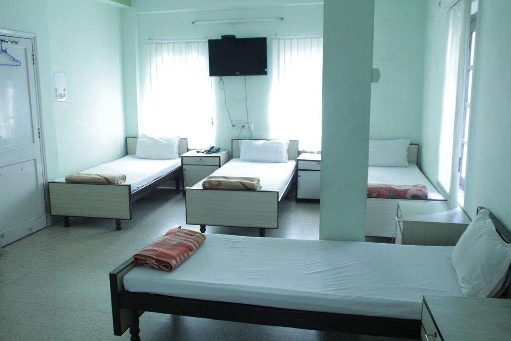 New Metro Guest House Kolkata Ngoại thất bức ảnh